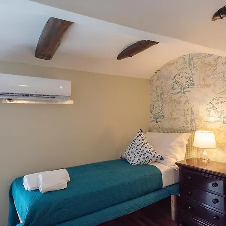 Donna Adelina 4* Неаполь