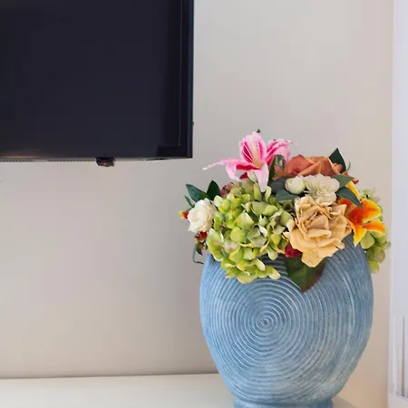 Donna Adelina 4* Неаполь