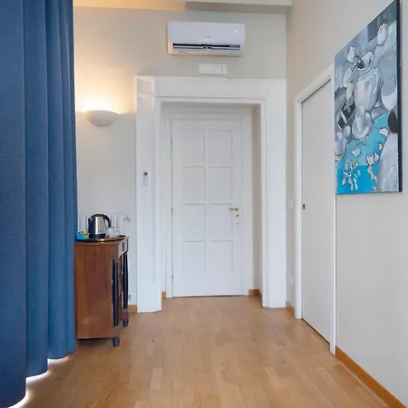 Donna Adelina 4* Неаполь