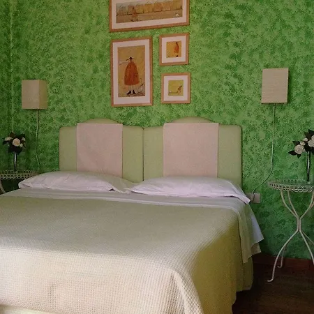 Donna Adelina 4* Nápoly