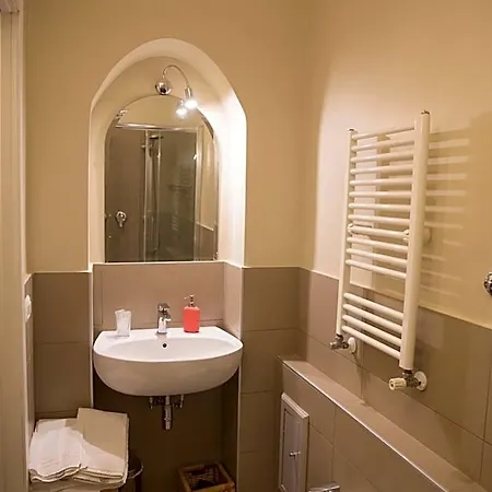 Donna Adelina Bed & Breakfast 4*
